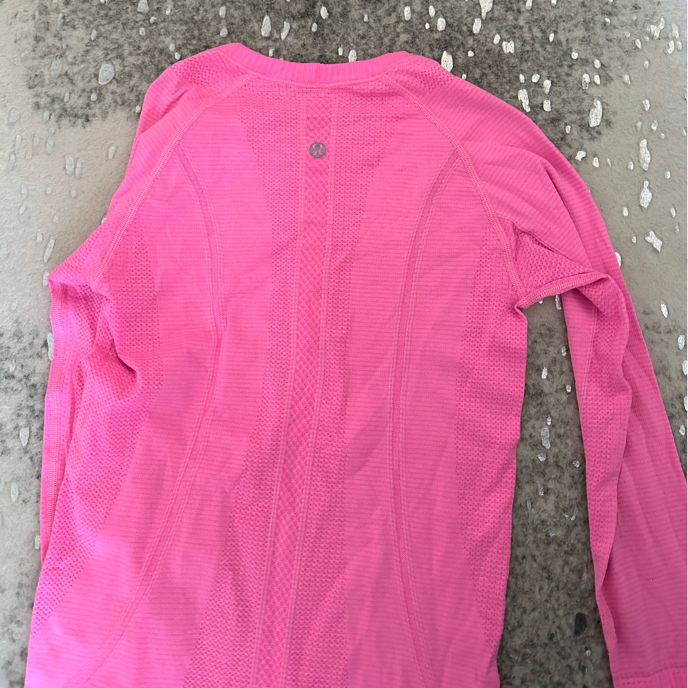 Lululemon Swiftly Tech Long-Sleeve Shirt Full Length Size 4 Pink
